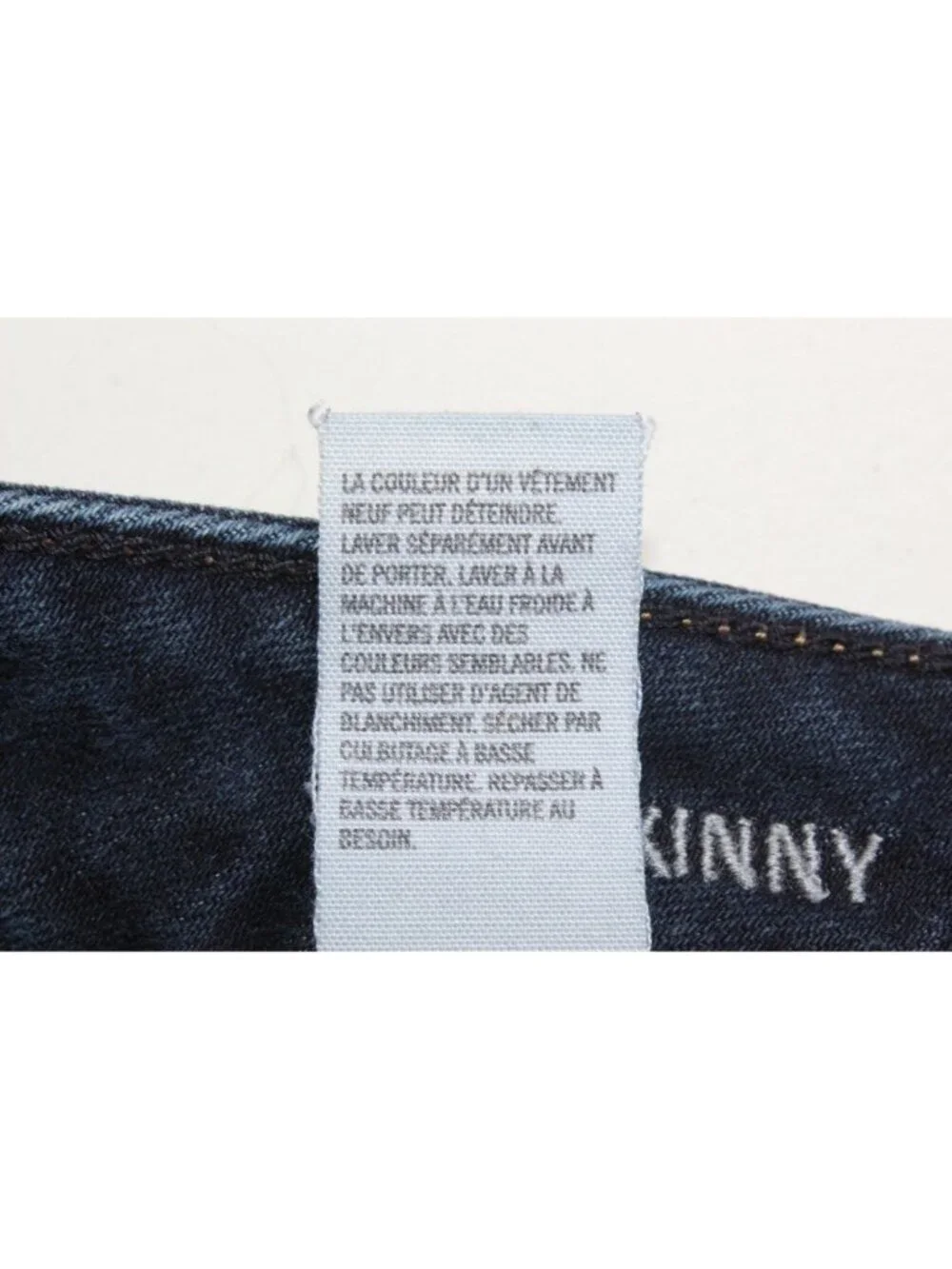 American Eagle Outfitters Dark Wash Stretch Women's Skinny Jeans Size 8 Short